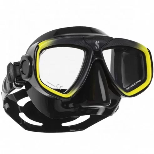 Scubapro's Mask ZOOM Black Yellow